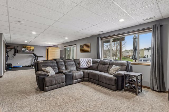 1056 3rd Street SW, Delano, MN 55328