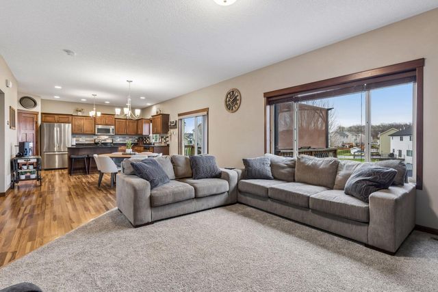 1056 3rd Street SW, Delano, MN 55328