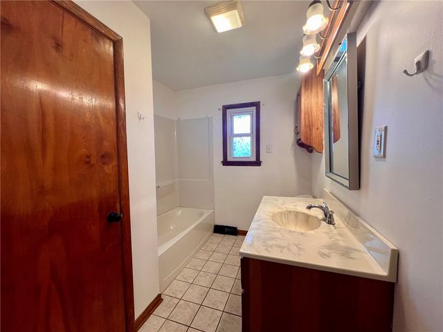 1170 Vernon Road, West Salem Twp, PA 16125