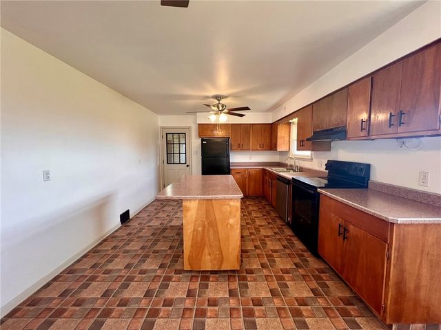 1170 Vernon Road, West Salem Twp, PA 16125