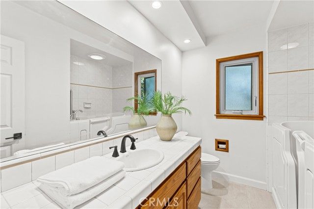 1751 W Bowling, Anaheim, CA 92804