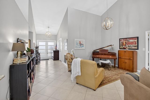7069 NW 3rd Avenue, Boca Raton, FL 33487