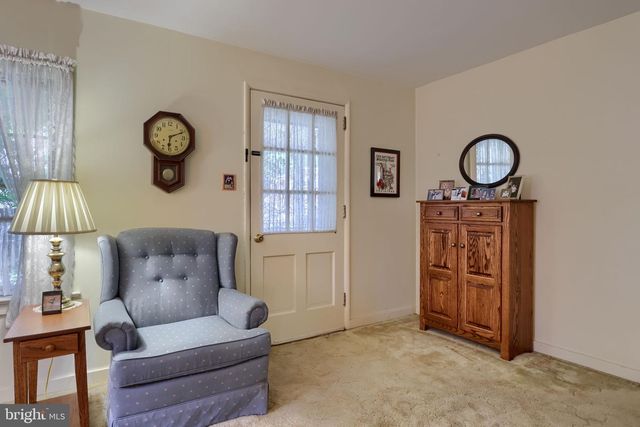 729 SKYLINE DR, Lancaster, PA 17601