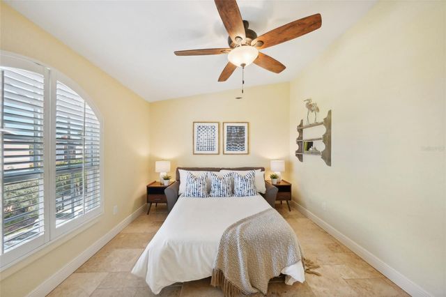 637 PINELLAS BAYWAY 105, Tierra Verde, FL 33715