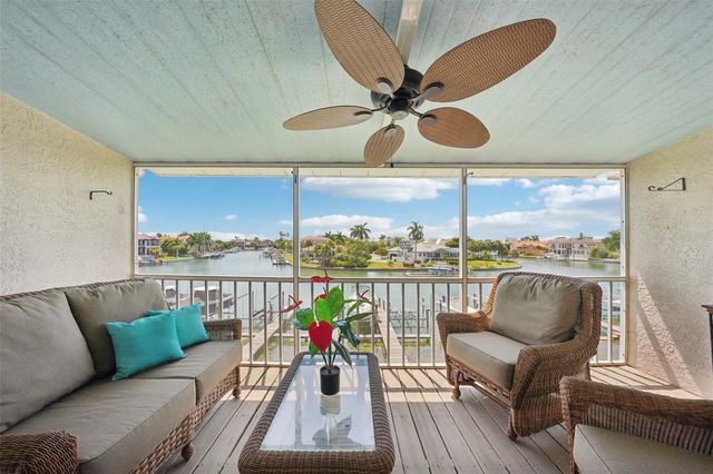 637 PINELLAS BAYWAY 105, Tierra Verde, FL 33715