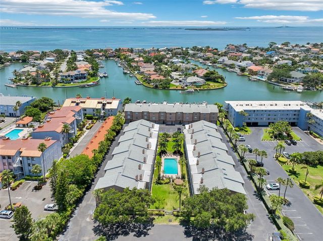 637 PINELLAS BAYWAY 105, Tierra Verde, FL 33715