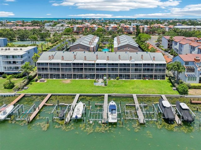637 PINELLAS BAYWAY 105, Tierra Verde, FL 33715