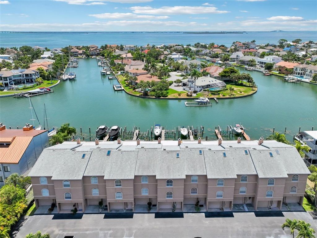 637 PINELLAS BAYWAY 105, Tierra Verde, FL 33715