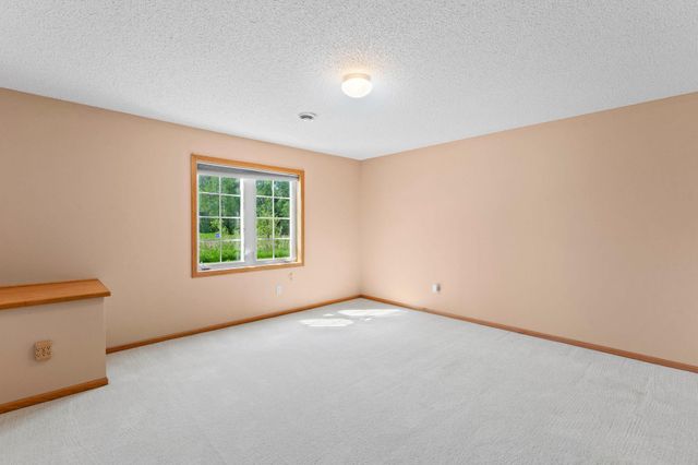 5208 Deerfield Lane SE, Prior Lake, MN 55372