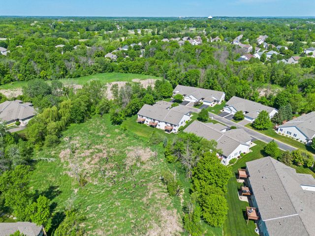 5208 Deerfield Lane SE, Prior Lake, MN 55372