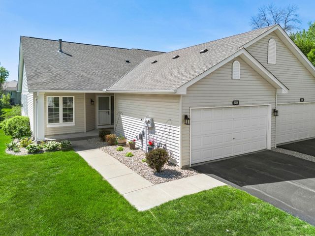 5208 Deerfield Lane SE, Prior Lake, MN 55372
