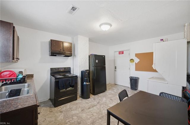 2134 Chestnut AVE, Newport News, VA 23602