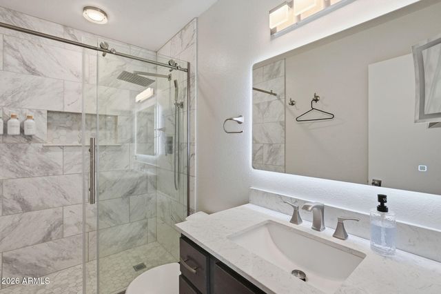 2407 E HERMOSA Drive, Tempe, AZ 85282