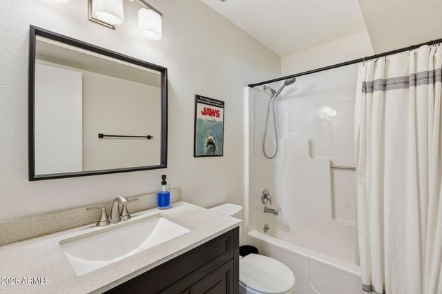 2407 E HERMOSA Drive, Tempe, AZ 85282