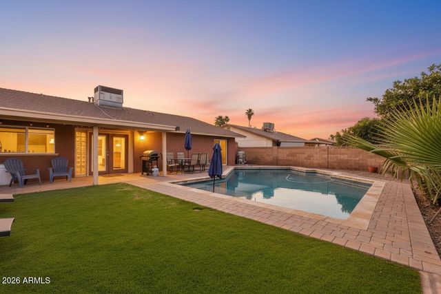 2407 E HERMOSA Drive, Tempe, AZ 85282