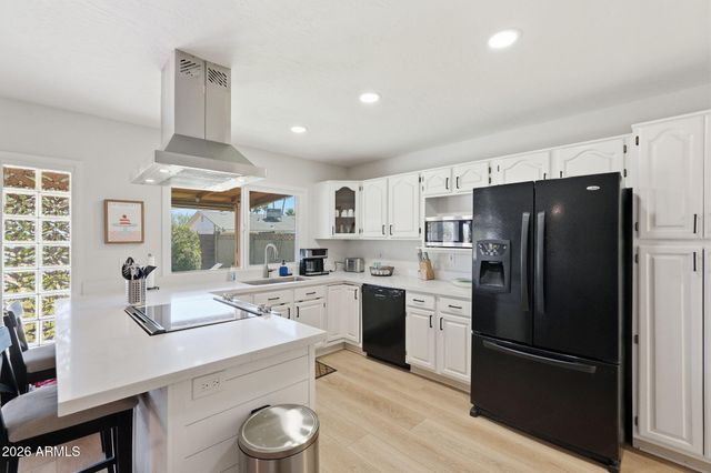 2407 E HERMOSA Drive, Tempe, AZ 85282