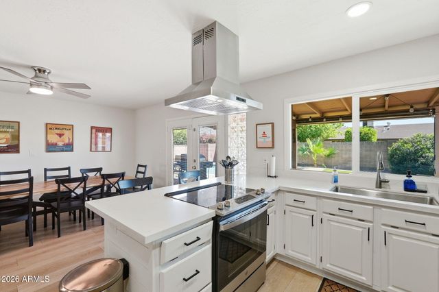 2407 E HERMOSA Drive, Tempe, AZ 85282