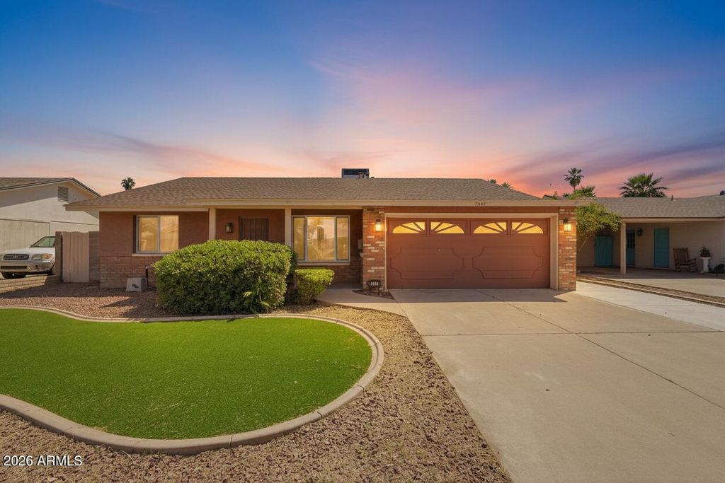 2407 E HERMOSA Drive, Tempe, AZ 85282