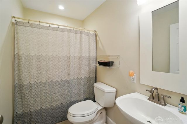 7395 Cades Cove, Dayton, OH 45459