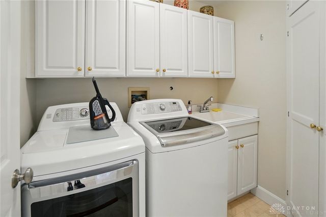 7395 Cades Cove, Dayton, OH 45459