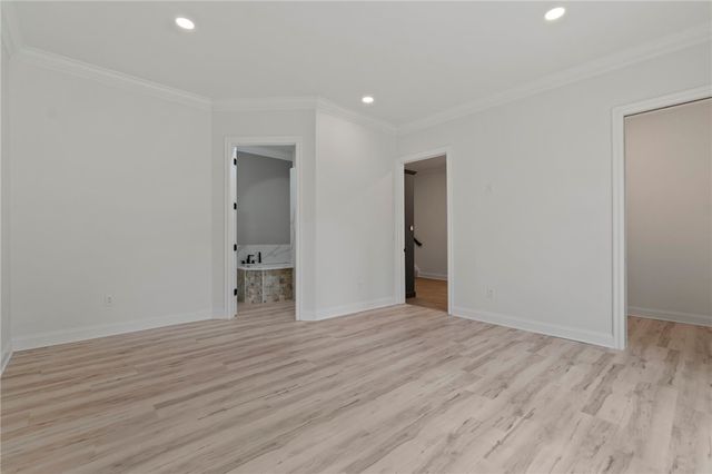 11 Allegheny Avenue, Oakmont, PA 15139