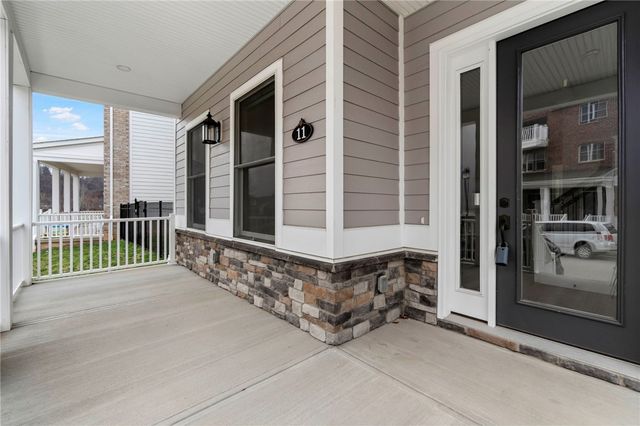 11 Allegheny Avenue, Oakmont, PA 15139