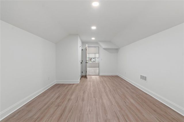 11 Allegheny Avenue, Oakmont, PA 15139