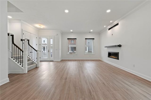 11 Allegheny Avenue, Oakmont, PA 15139