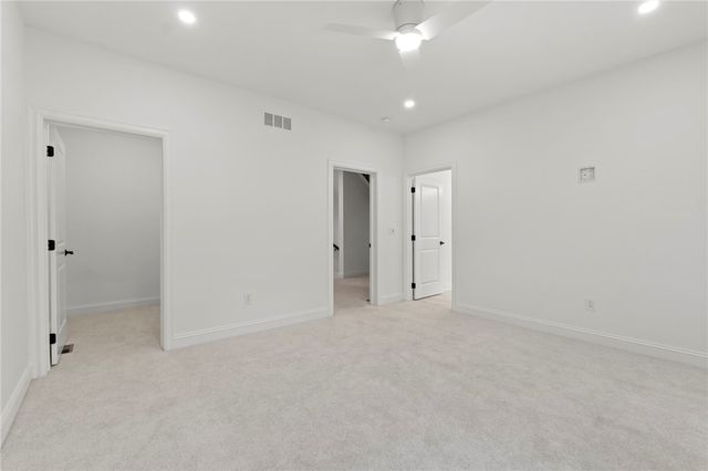 11 Allegheny Avenue, Oakmont, PA 15139