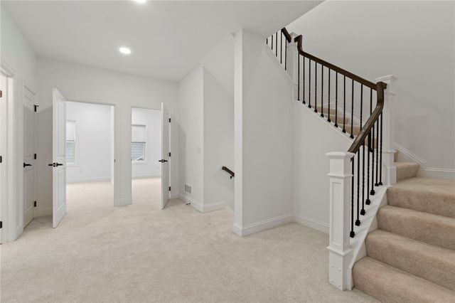 11 Allegheny Avenue, Oakmont, PA 15139