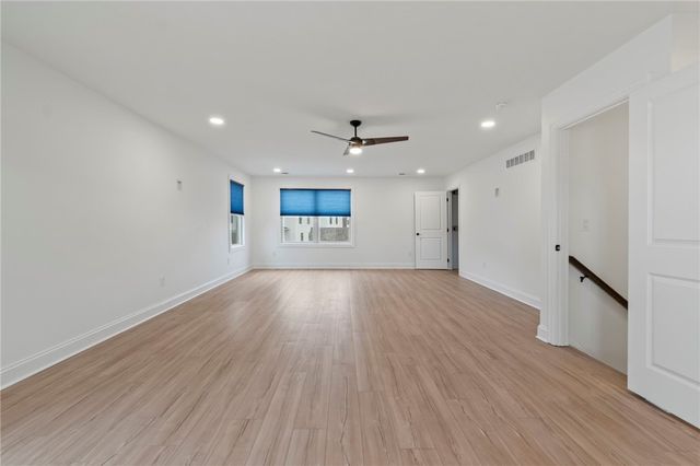 11 Allegheny Avenue, Oakmont, PA 15139