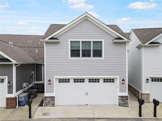 11 Allegheny Avenue, Oakmont, PA 15139