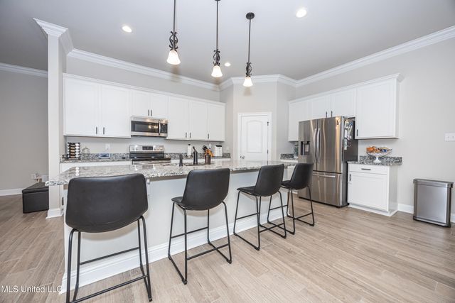 6995 Osprey Drive, Ocean Springs, MS 39564