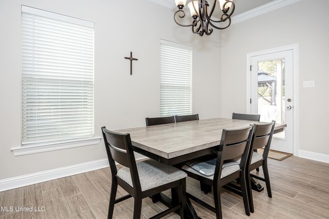 6995 Osprey Drive, Ocean Springs, MS 39564