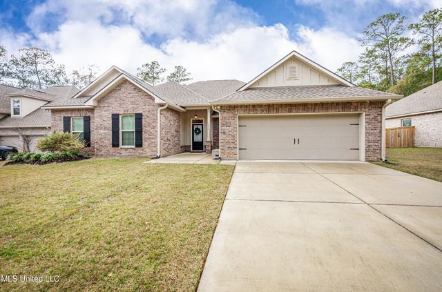 6995 Osprey Drive, Ocean Springs, MS 39564