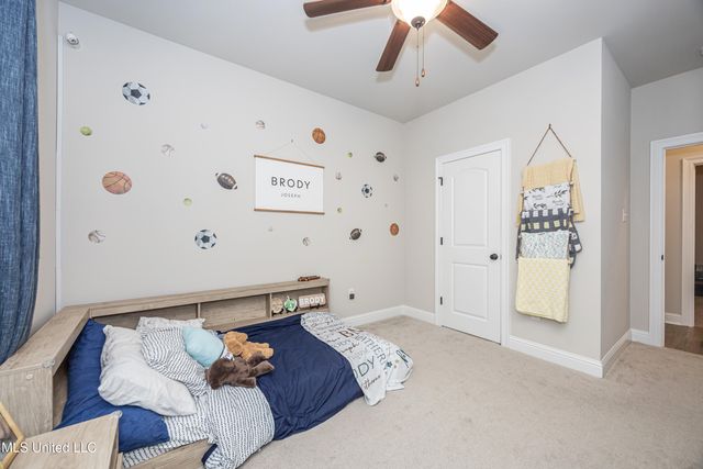 6995 Osprey Drive, Ocean Springs, MS 39564