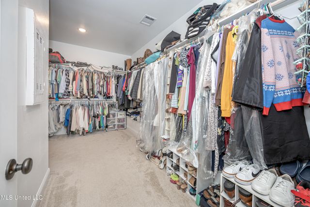 6995 Osprey Drive, Ocean Springs, MS 39564