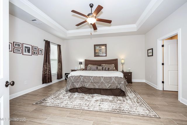 6995 Osprey Drive, Ocean Springs, MS 39564