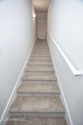 6995 Osprey Drive, Ocean Springs, MS 39564