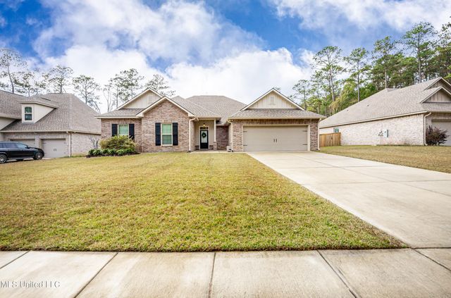 6995 Osprey Drive, Ocean Springs, MS 39564