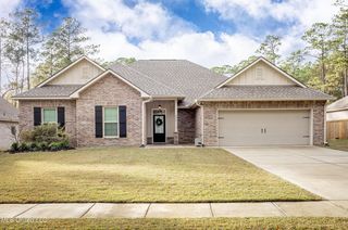 6995 Osprey Drive, Ocean Springs, MS 39564