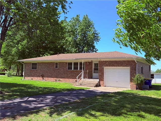 224 Spring Creek Road, Lowell, AR 72745