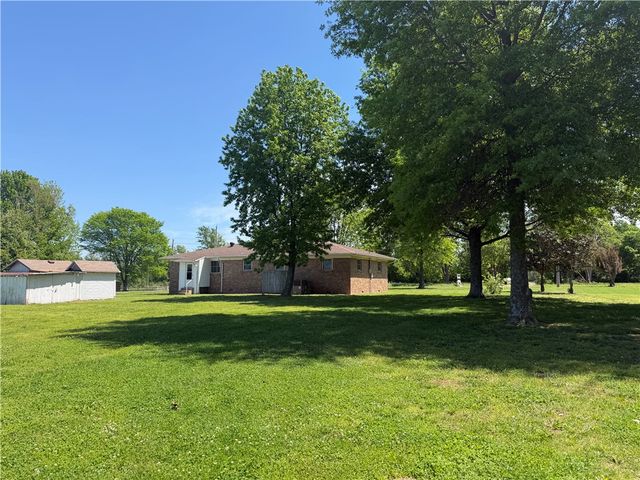 224 Spring Creek Road, Lowell, AR 72745
