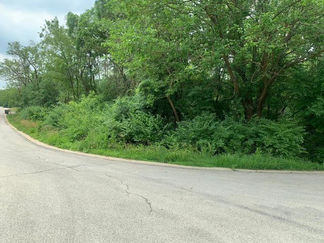 1S070 Chase Avenue, Lombard, IL 60148