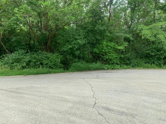 1S070 Chase Avenue, Lombard, IL 60148