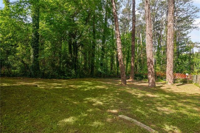 2889 Macon Drive SW, Atlanta, GA 30354