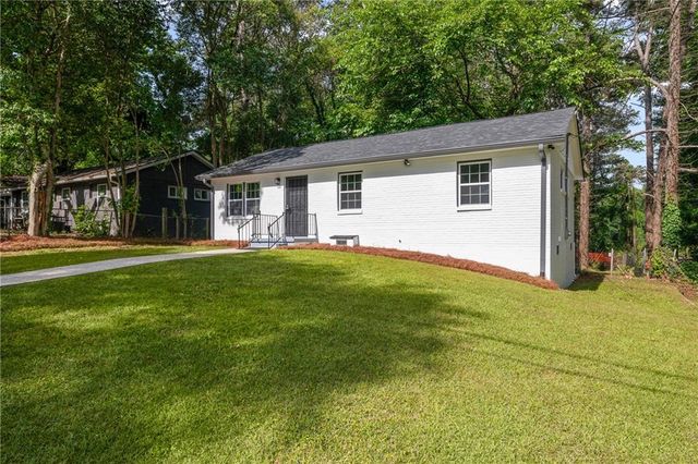 2889 Macon Drive SW, Atlanta, GA 30354