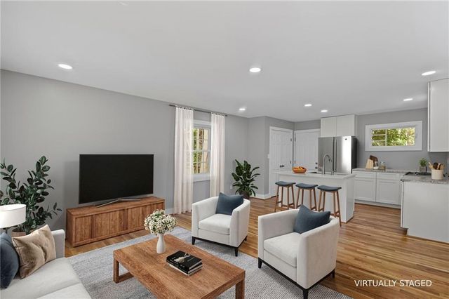 2889 Macon Drive SW, Atlanta, GA 30354