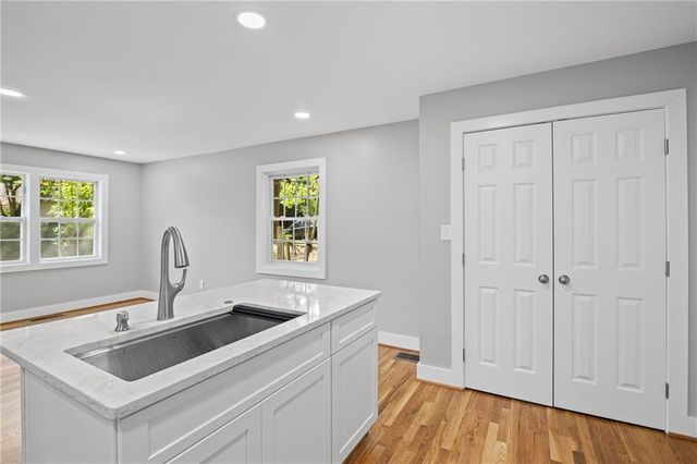 2889 Macon Drive SW, Atlanta, GA 30354