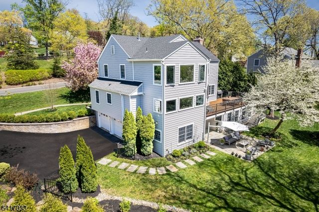 16 Nicholson Dr, Chatham Twp., NJ 07928